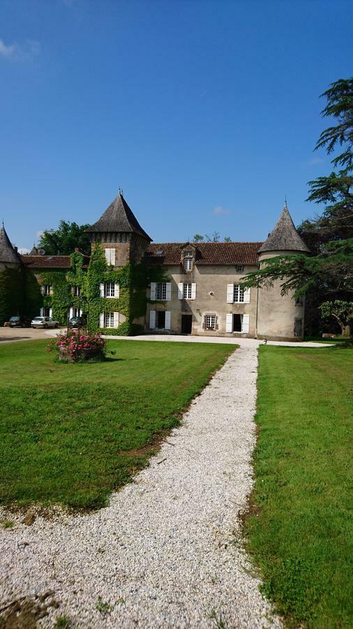 Bed and Breakfast Pierre Deluen Domaine De La Grange De Quaire Chassenon Esterno foto