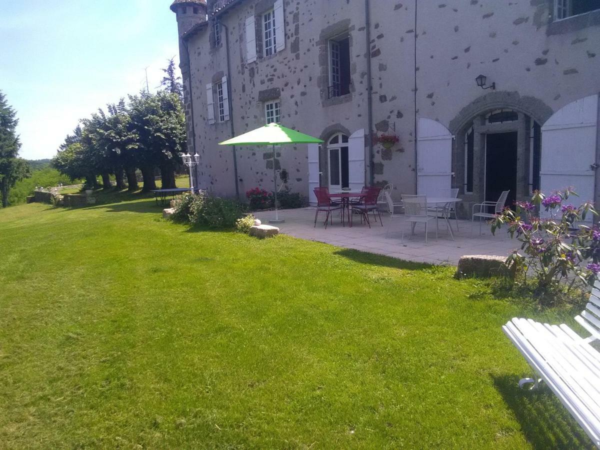 Bed and Breakfast Pierre Deluen Domaine De La Grange De Quaire Chassenon Esterno foto